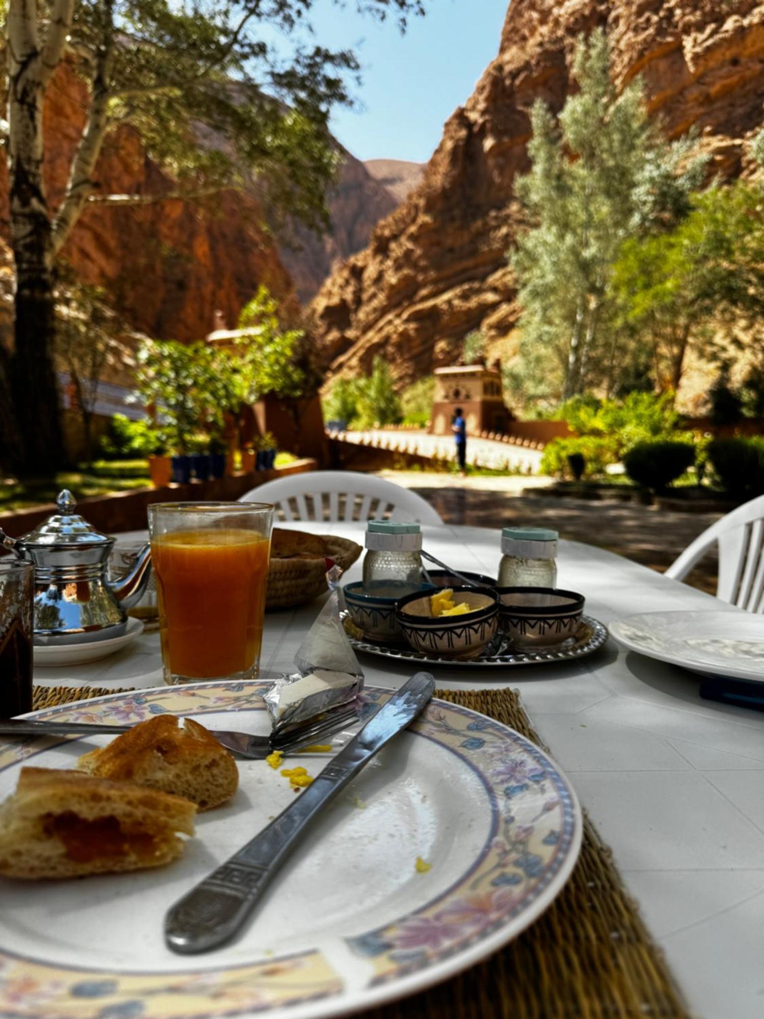 Berbere De La Montagne Hotel Imdiazene Eksteriør bilde